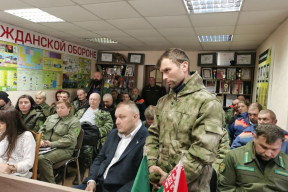 Работники предприятия возмутились низкими зарплатами, принудили начальство к разговору — и победили